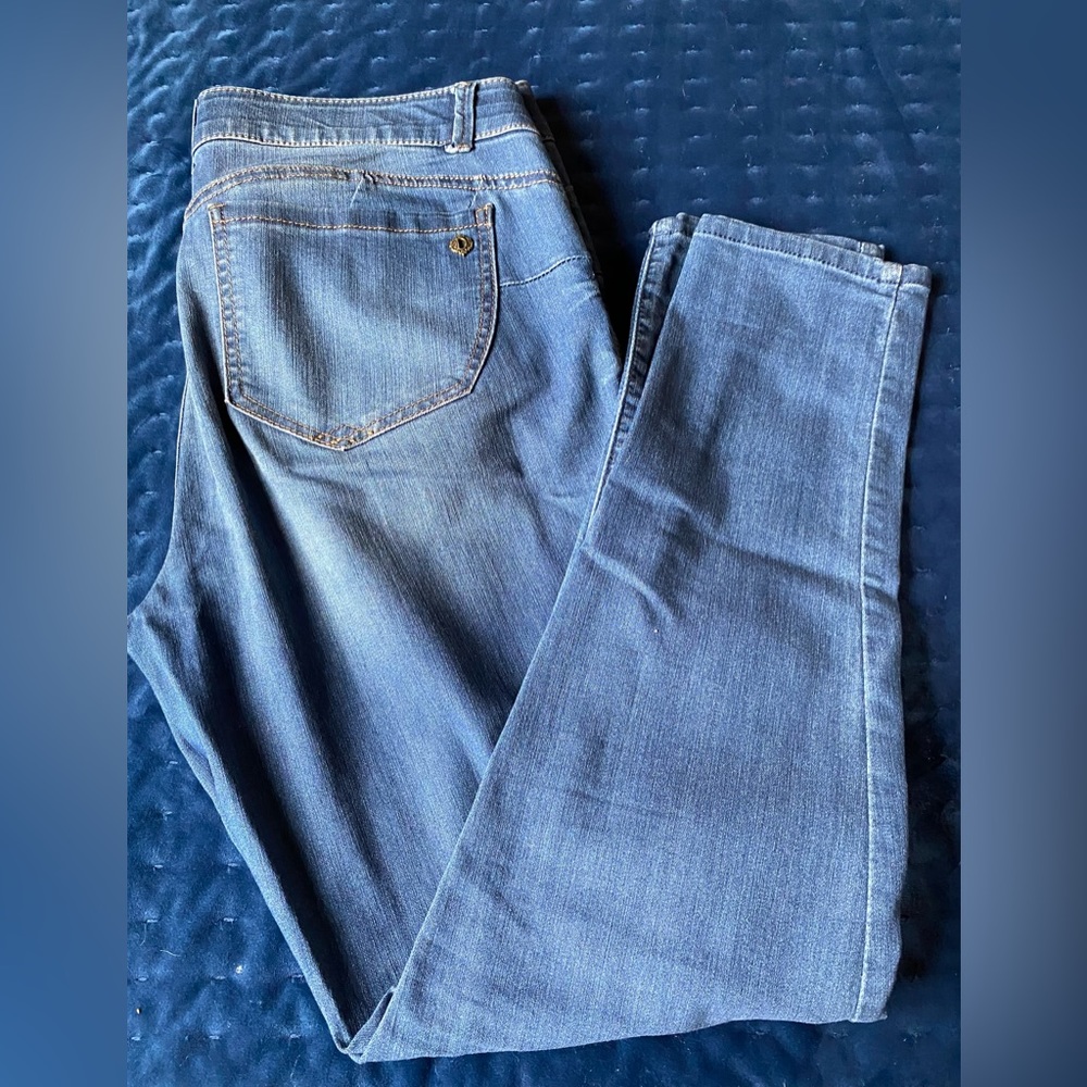 Democracy brand women’s jean “Ab”solution size 14